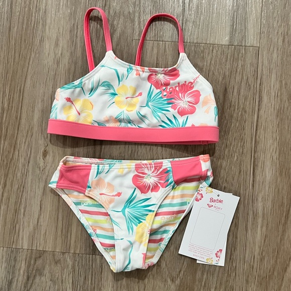 Roxy girls x Barbie Reversible Toddler Bikini! - Picture 3 of 10